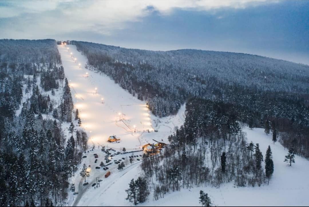 Pensjonat Laworta Ski Ustrzyki Dolne Exterior foto